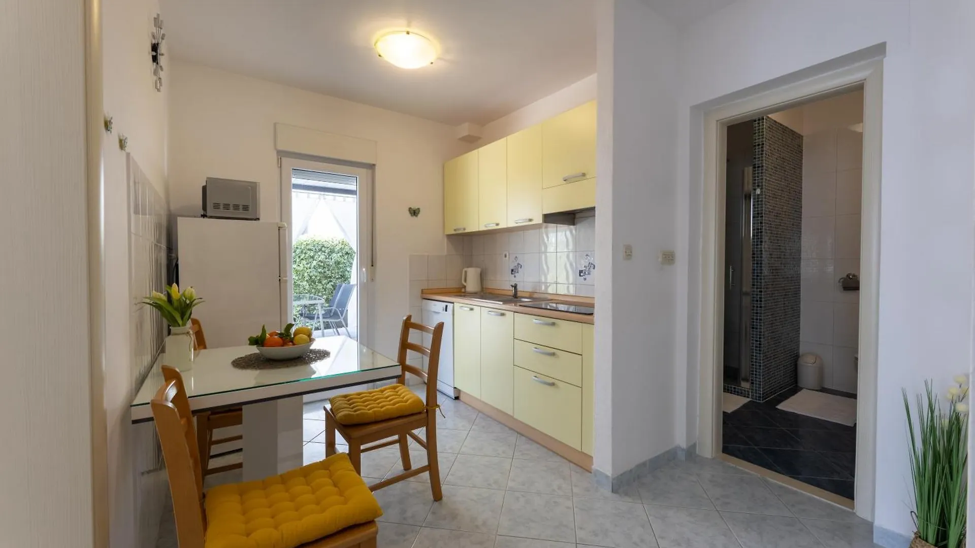 Apartments Bilopavlovic Kastela