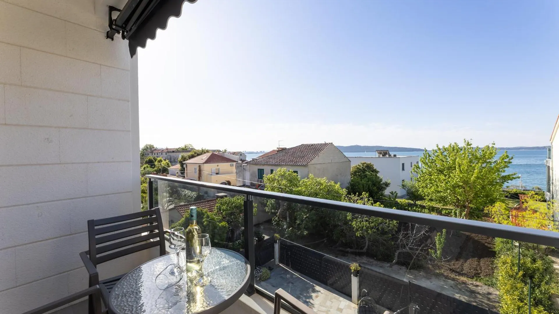 Apartments Bilopavlovic Kastela