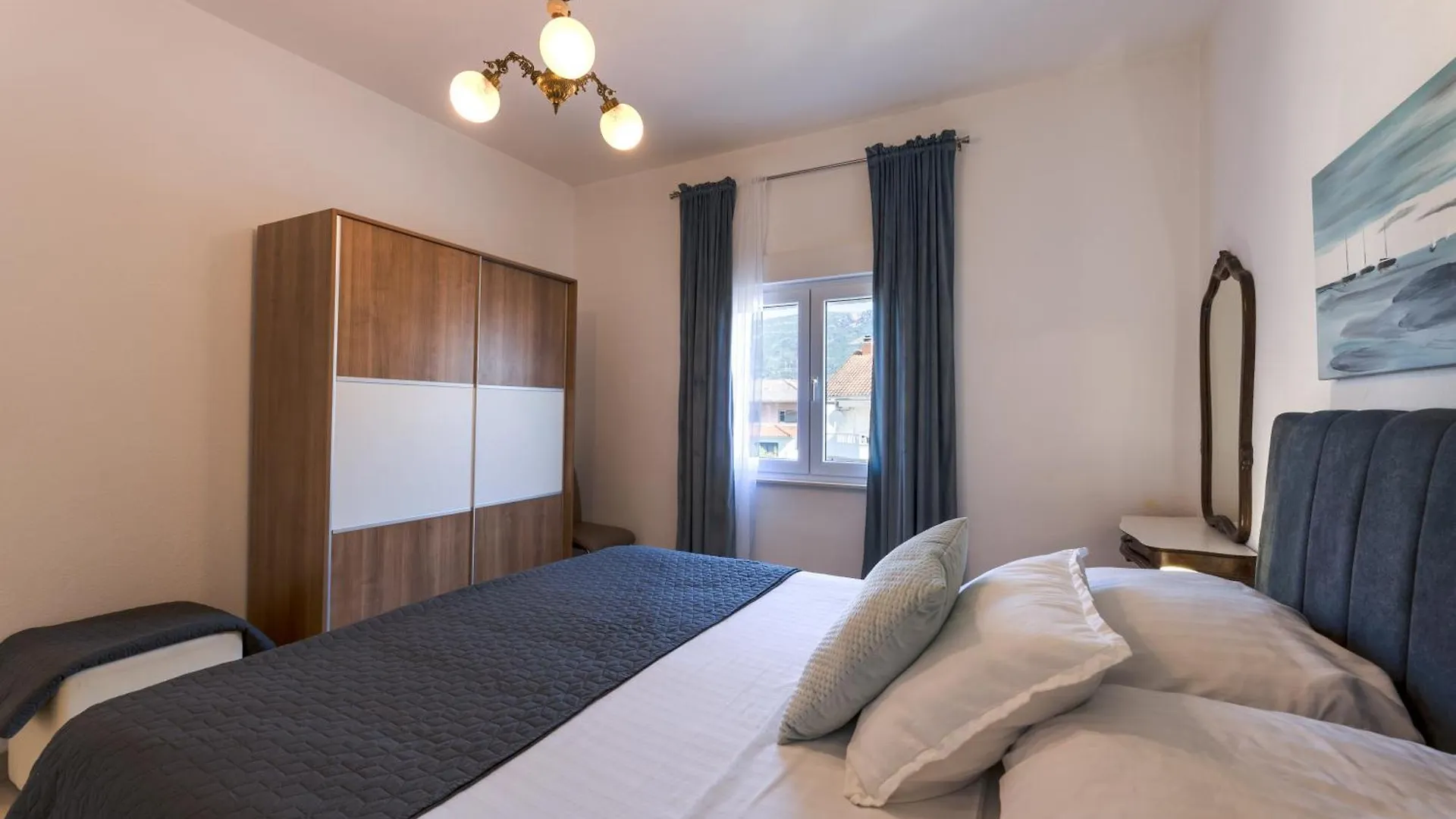 Apartments Bilopavlovic Kastela