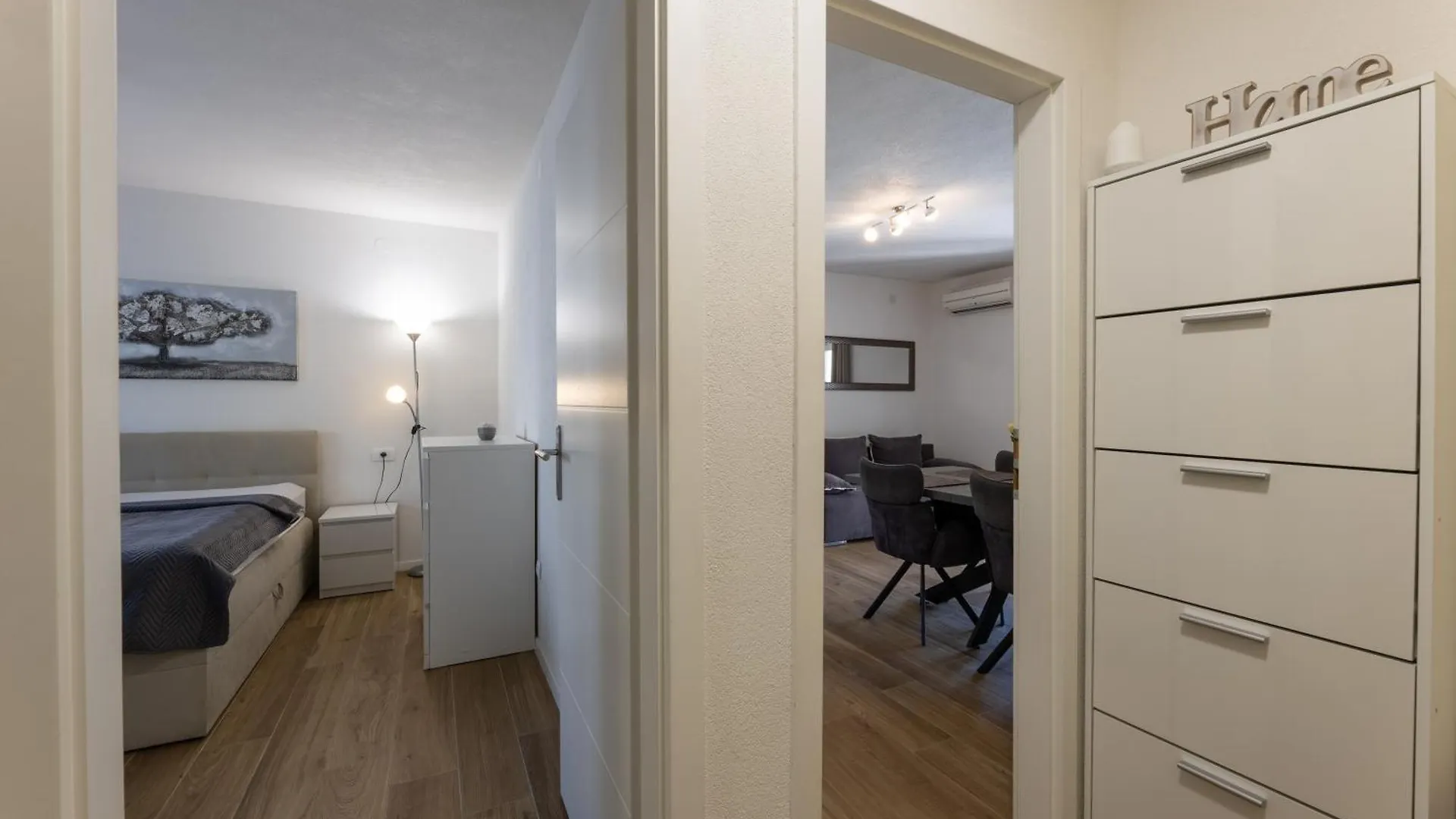Apartments Bilopavlovic Kastela