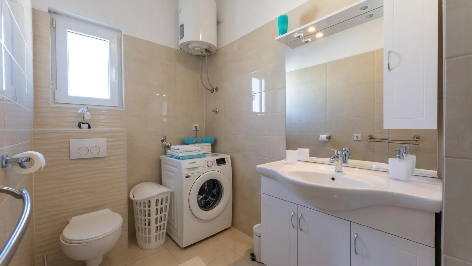 Apartments Bilopavlovic Kastela