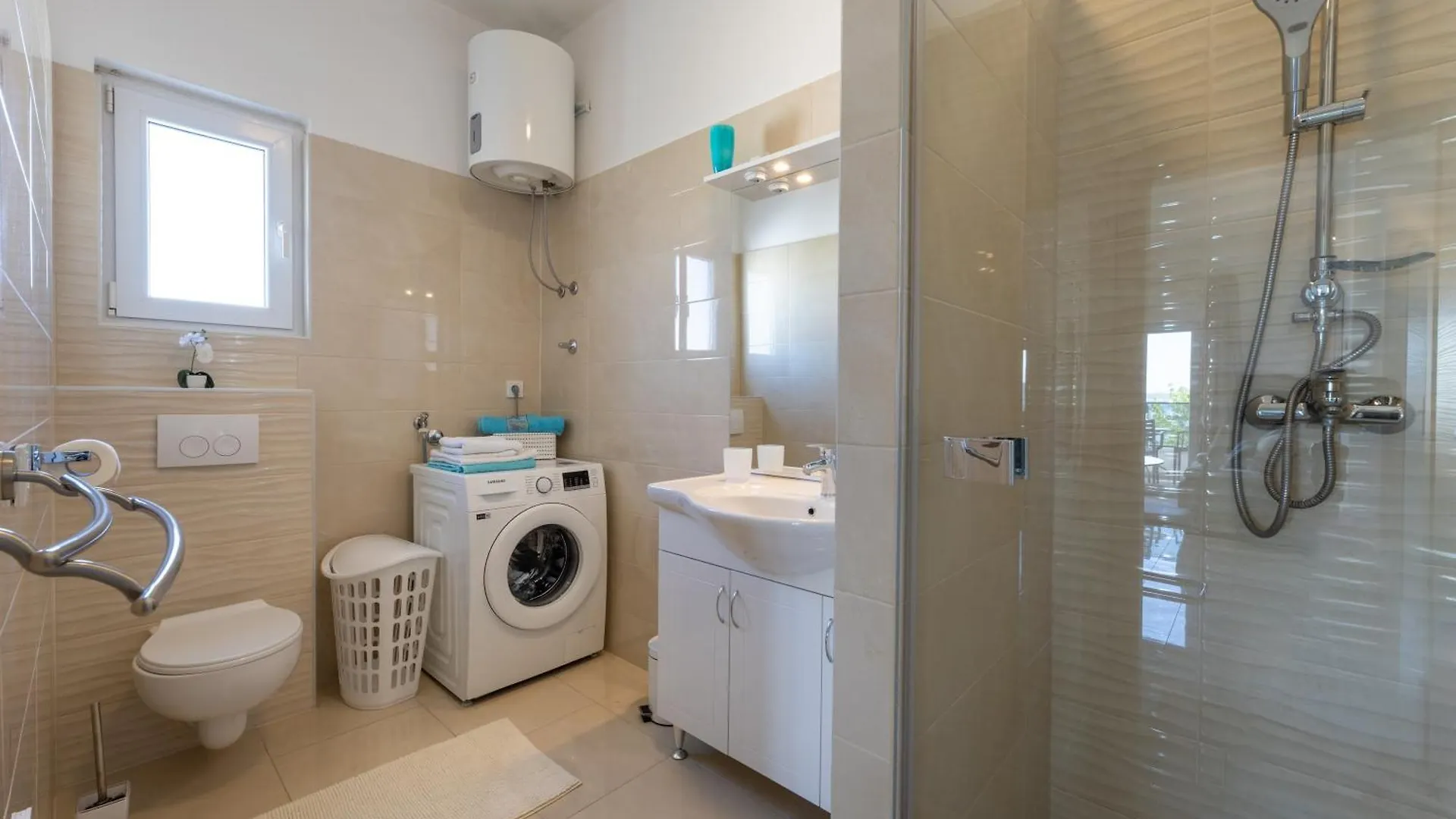 Apartments Bilopavlovic Kastela
